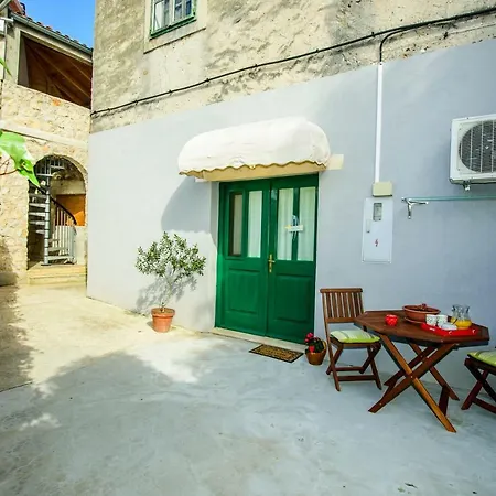 Διαμέρισμα Rustica *